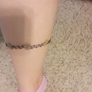 Black and Gold bracelet/anklet